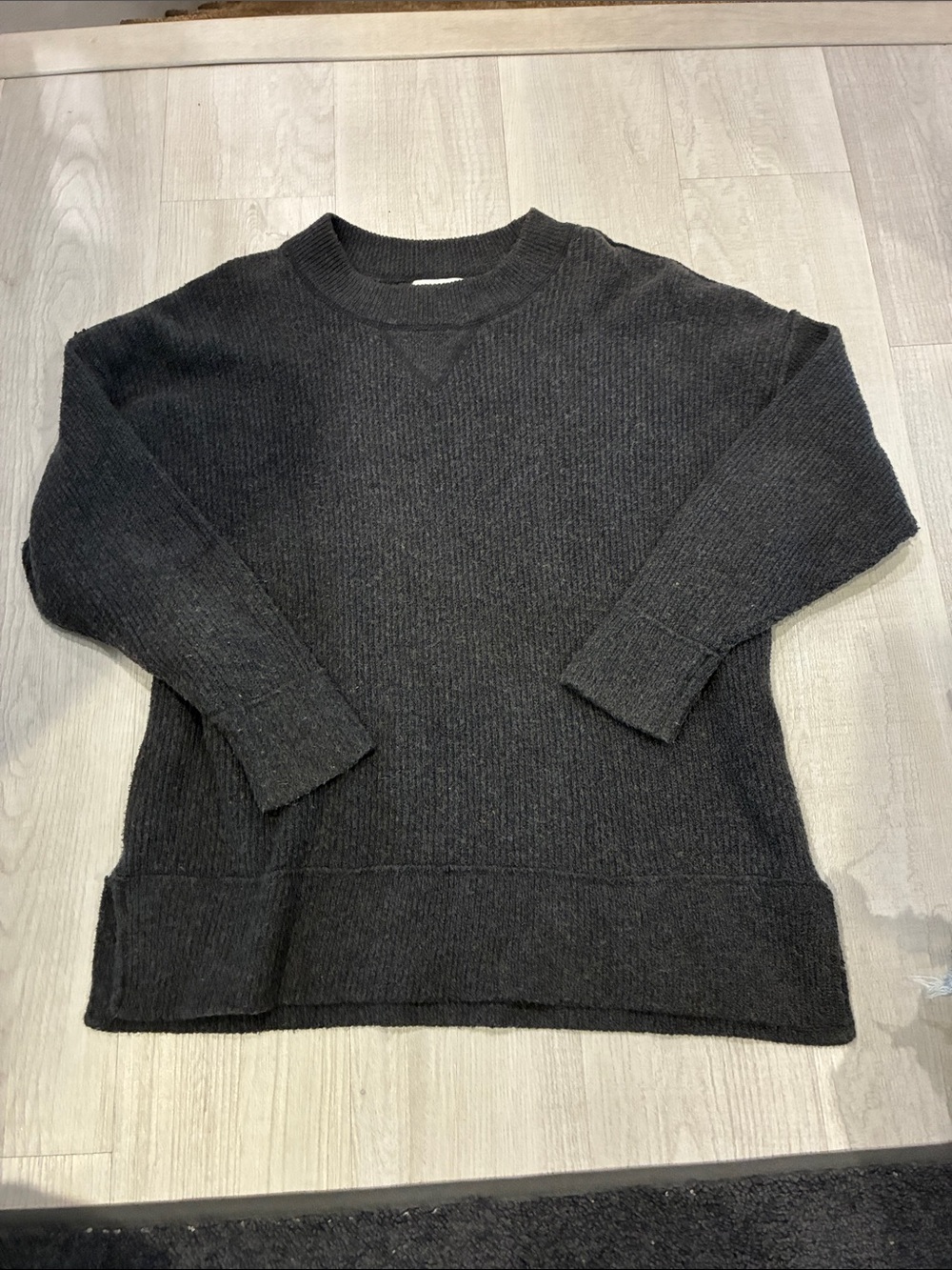 aerie Men's Charcoal Crewneck Knit Sweater